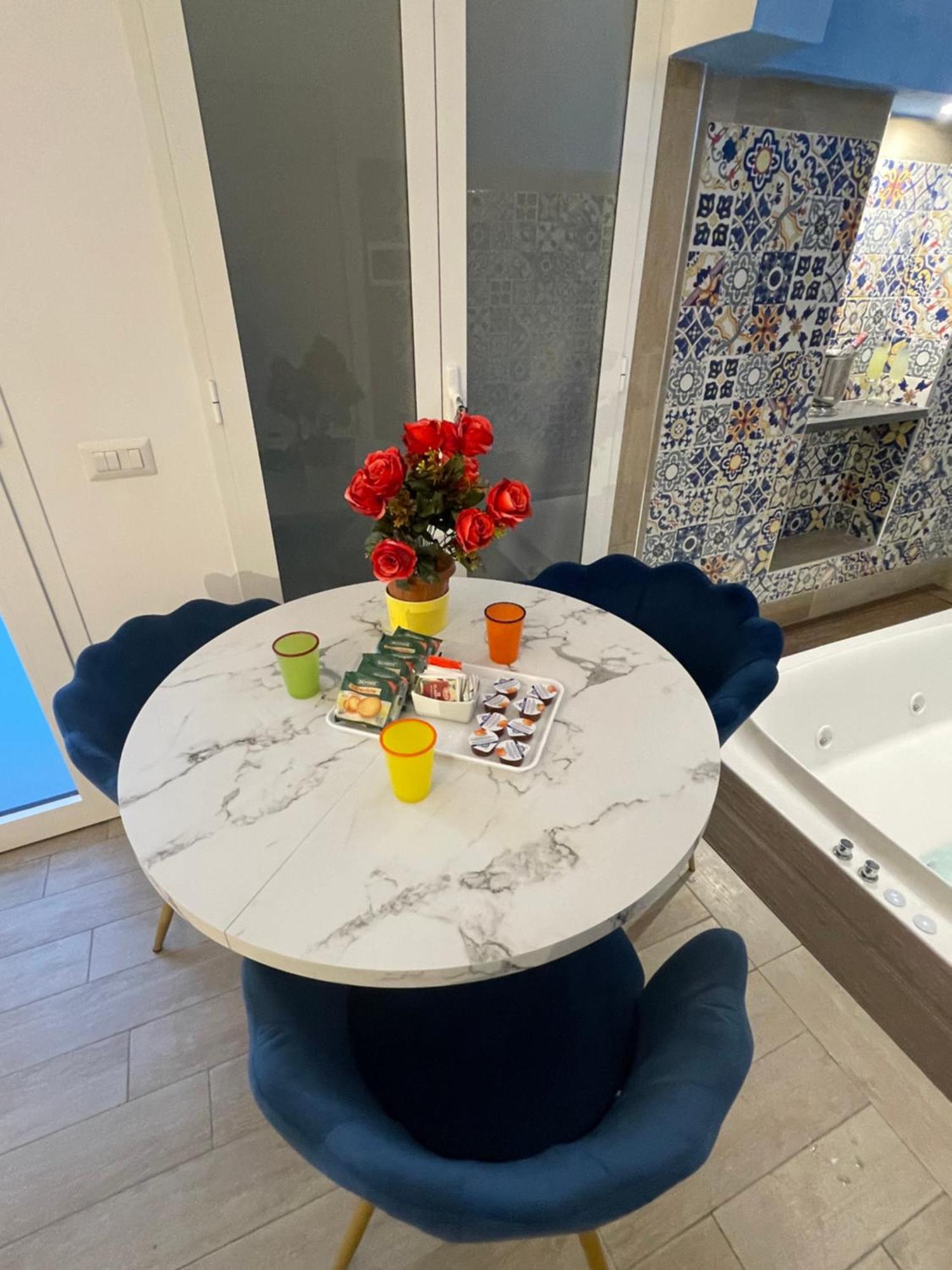 סורנטו San Nicola Suite & Mini Apartment מראה חיצוני תמונה