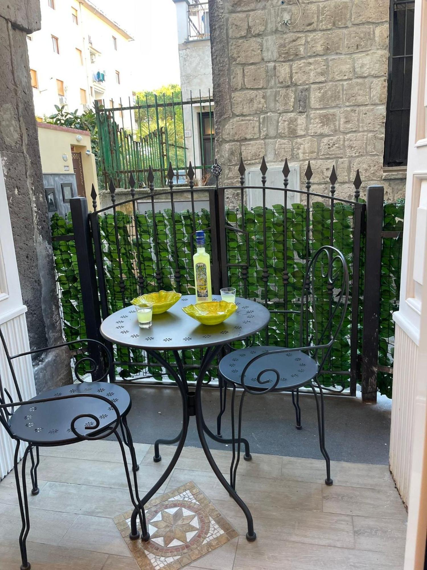 סורנטו San Nicola Suite & Mini Apartment מראה חיצוני תמונה